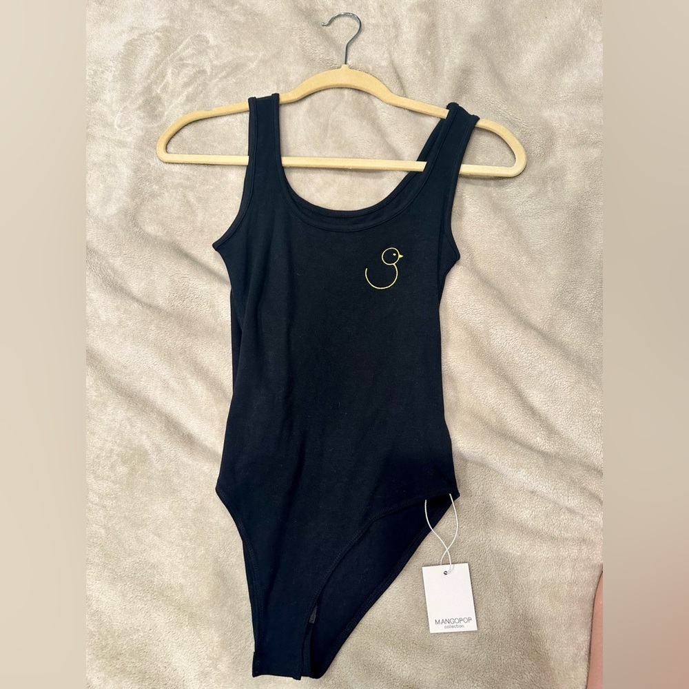 Mangopop black bodysuit, xs, small duck picture on top left